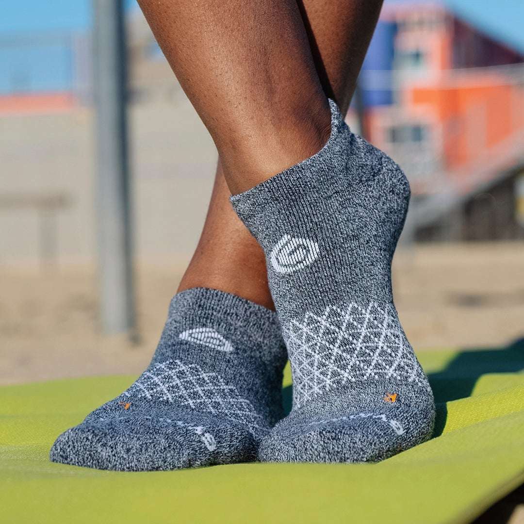 Cushion Performance Ankle Socks for yoga